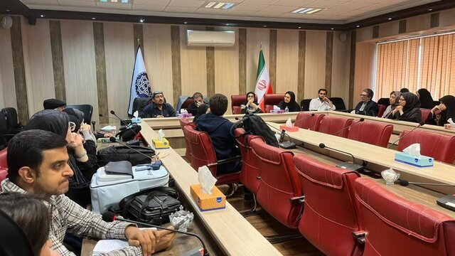 تصویر زن در سینمای ایران مورد بررسی قرار گرفت 1 تصویر زن در سینمای ایران مورد بررسی قرار گرفت