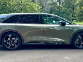 قدرتمندترین SUV آمریکایی با قلب الکتریکی و روح مسابقه ای! 14 جاذبه پاک