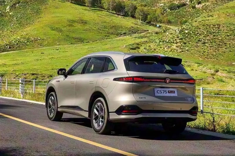 چانگان CS75 پلاس جدید وارد روسیه شد. به ایران میاد؟ 1 چانگان CS75 پلاس