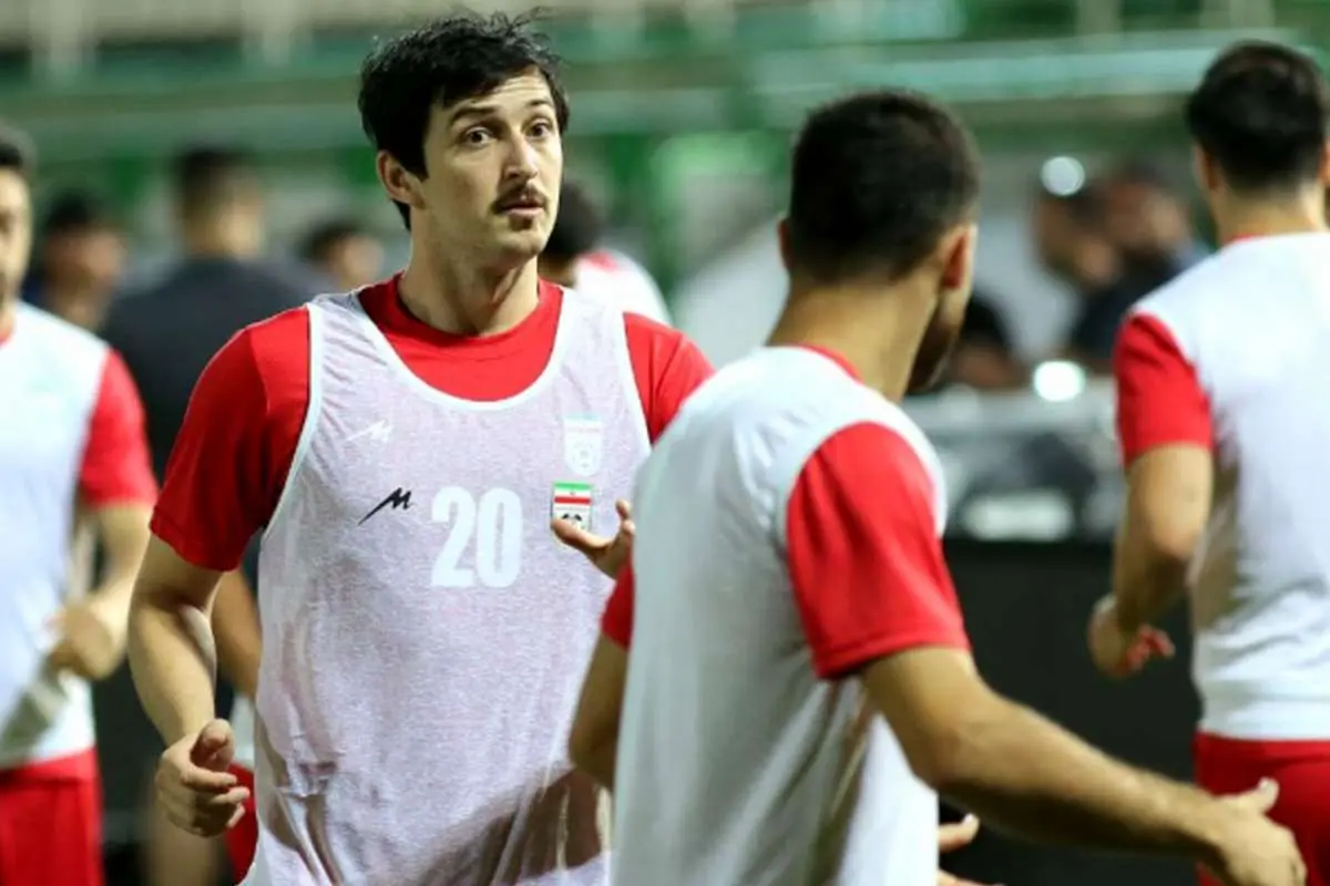 ماجرای ناراحتی سردار آزمون از تمسخر چند فوتبالیست جوان! 1 ماجرای ناراحتی سردار آزمون از تمسخر چند فوتبالیست جوان!