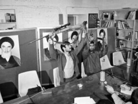 وقتی مسعود کیمیایی از اشغال سفارت حمایت کرد/ فهرست هنرمندان حامی اشغال