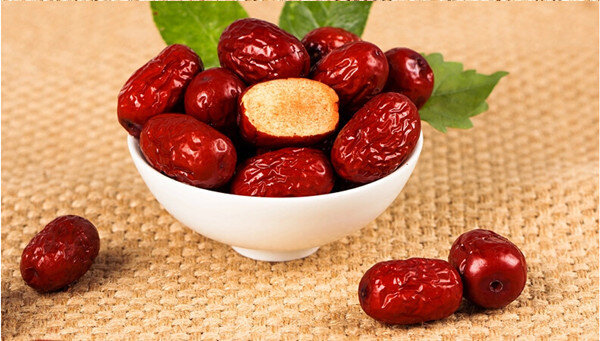 خواص عناب برای سلامتی; درمان طبیعی فشار خون، تقویت سیستم ایمنی و بهبود خواب 1 خواص عناب برای سلامتی; درمان طبیعی فشار خون، تقویت سیستم ایمنی و بهبود خواب