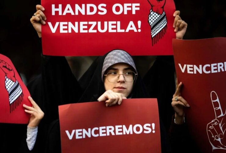 تصاویر; تجمع در حمایت از ونزوئلا در تهران 25 تصاویر; تجمع در حمایت از ونزوئلا در تهران