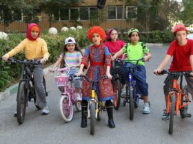 ماجراهای فرستادن دختر ربات اشتباه / کارگردانی که دختران را به عنوان قهرمان داستان های خود دوست دارد