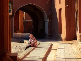 تصاویر; پاییز ابیانه; بیان رنگ ها در روستای سرخ