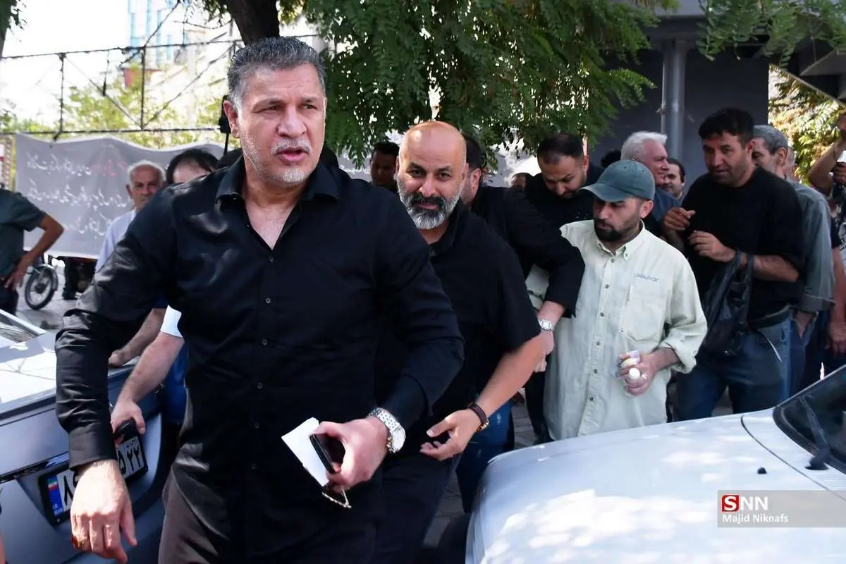 تصویر; بحث در مورد عکس علی دایی و ساسی مانکن