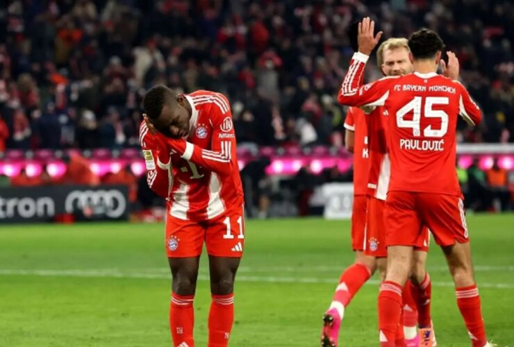 بایرن 6-2 فرایبورگ را شکست داد. شاگردان شرکت رقیب تکه تکه شدند!