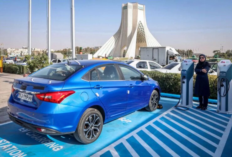 عرضه خودروهای برقی وارداتی از فردا آغاز می شود