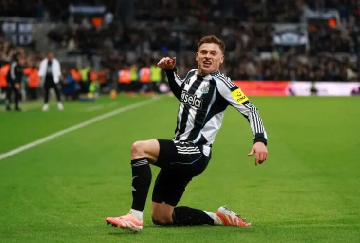 نیوکاسل 2-1 در منچستر سیتی پیروز شد. شاهکار کلاغ ها در خانه! 15 j4mhq3ok8