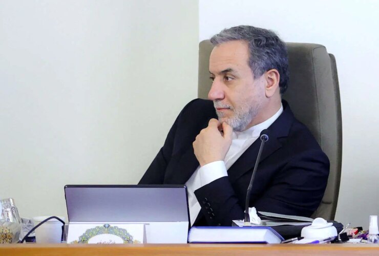 عراقچی به پاریس می رود