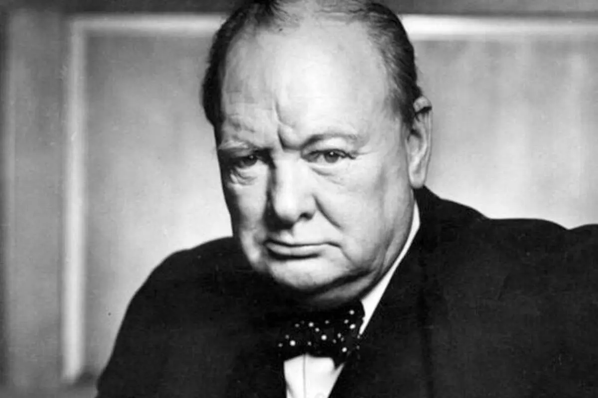 چرچیل 25 ساله، 1278 سال شمسی است 1 چرچیل 25 ساله، 1278 سال شمسی است