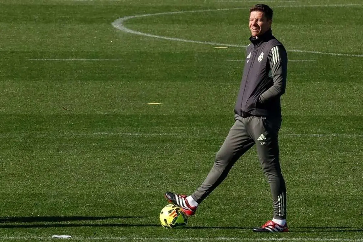 حمایت رئال مادرید از آلونسو; او هنوز رئیس است!