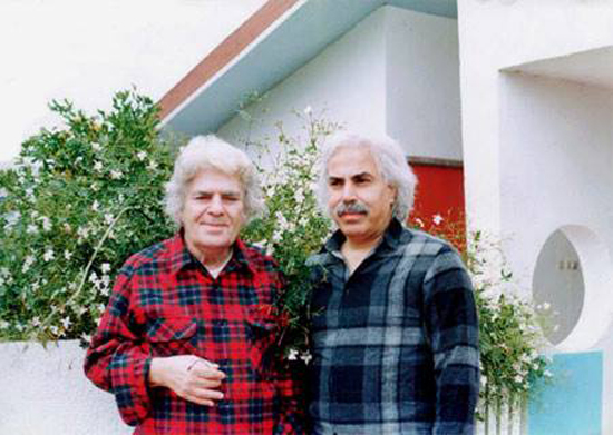 در مورد آن مرد محترم که تمام ایران را برای همیشه مدیون او گذاشت 5 فایل