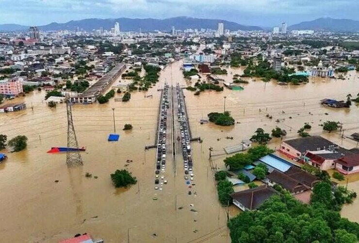 تایلند غرق شد/بدترین سیل در 300 سال اخیر