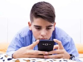 شبکه های اجتماعی را برای جوانان ممنوع کنید!