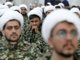 تصاویر; طلبه های جوان قمی لباس نظامی به تن داشتند