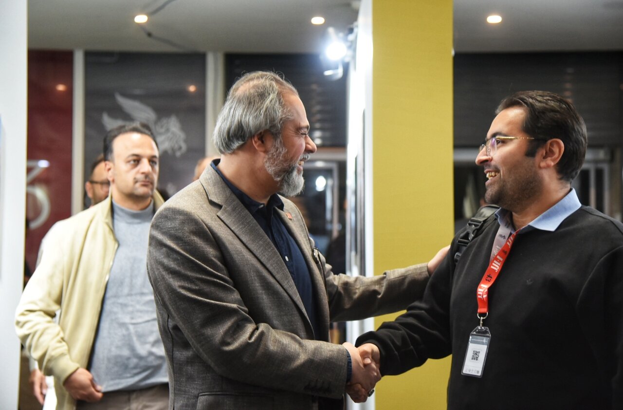 بازدید رائد فریدزاده از جشنواره جهانی فیلم فجر