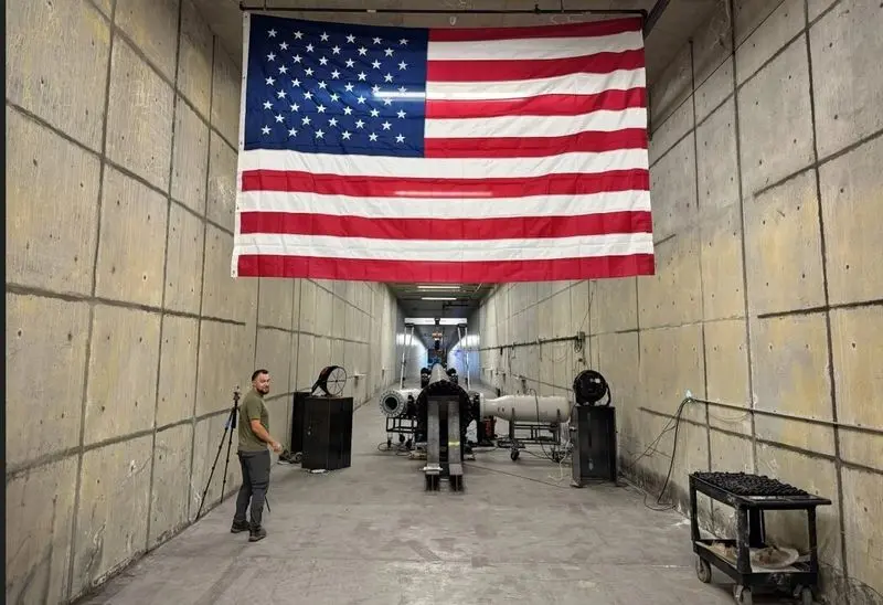 پرواز 10 دلاری به فضا؛ آیا ایلان ماسک باید نگران باشد؟ 1 توپ فضایی