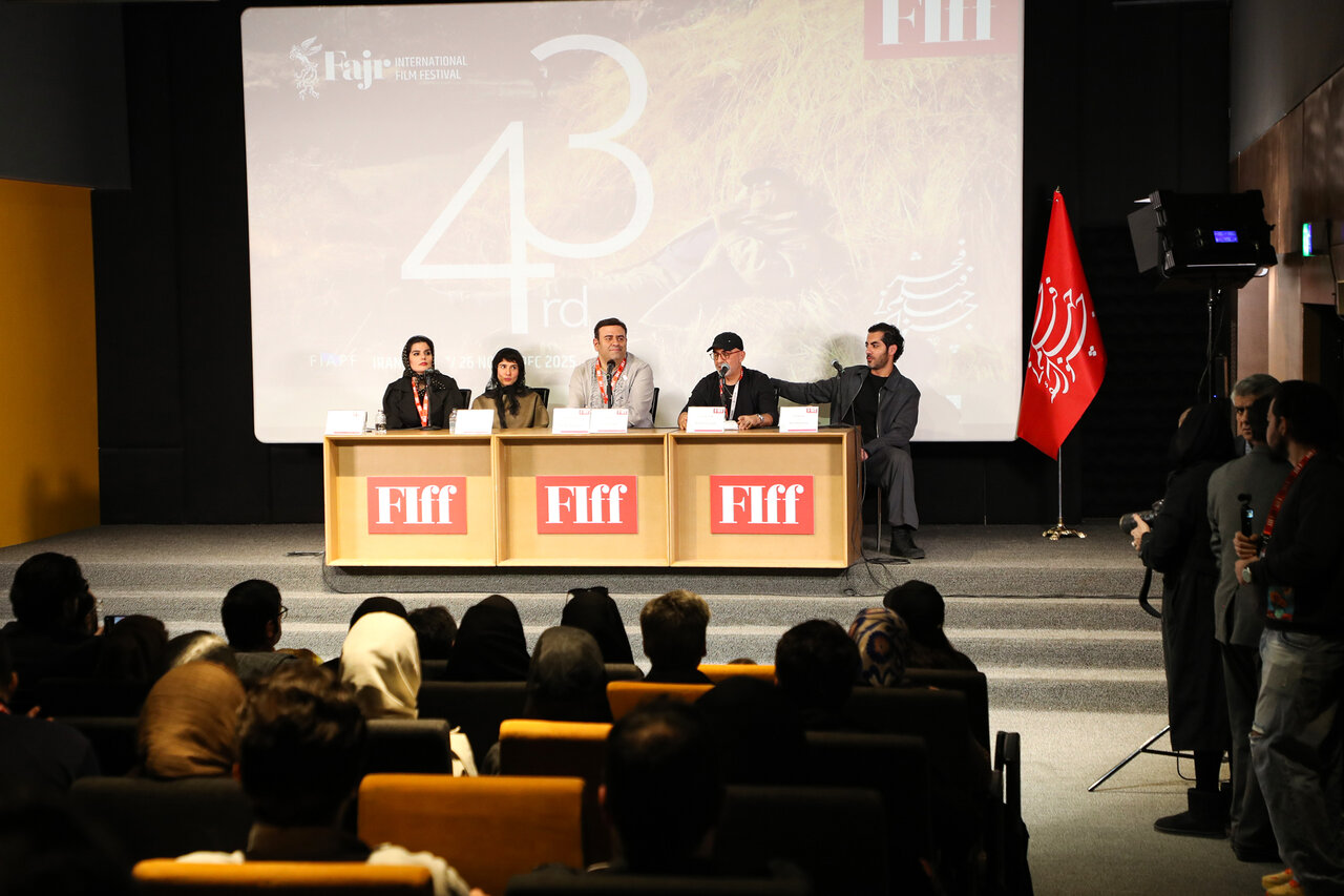 لیلا حاتمی; مادری که احساس می کند به فرزندش خیانت کرده است/ "زمانی در ابدیت"; فیلمی با فرم شاعرانه 1 لیلا حاتمی; مادری که احساس می کند به فرزندش خیانت کرده است/ "زمانی در ابدیت"; فیلمی با فرم شاعرانه