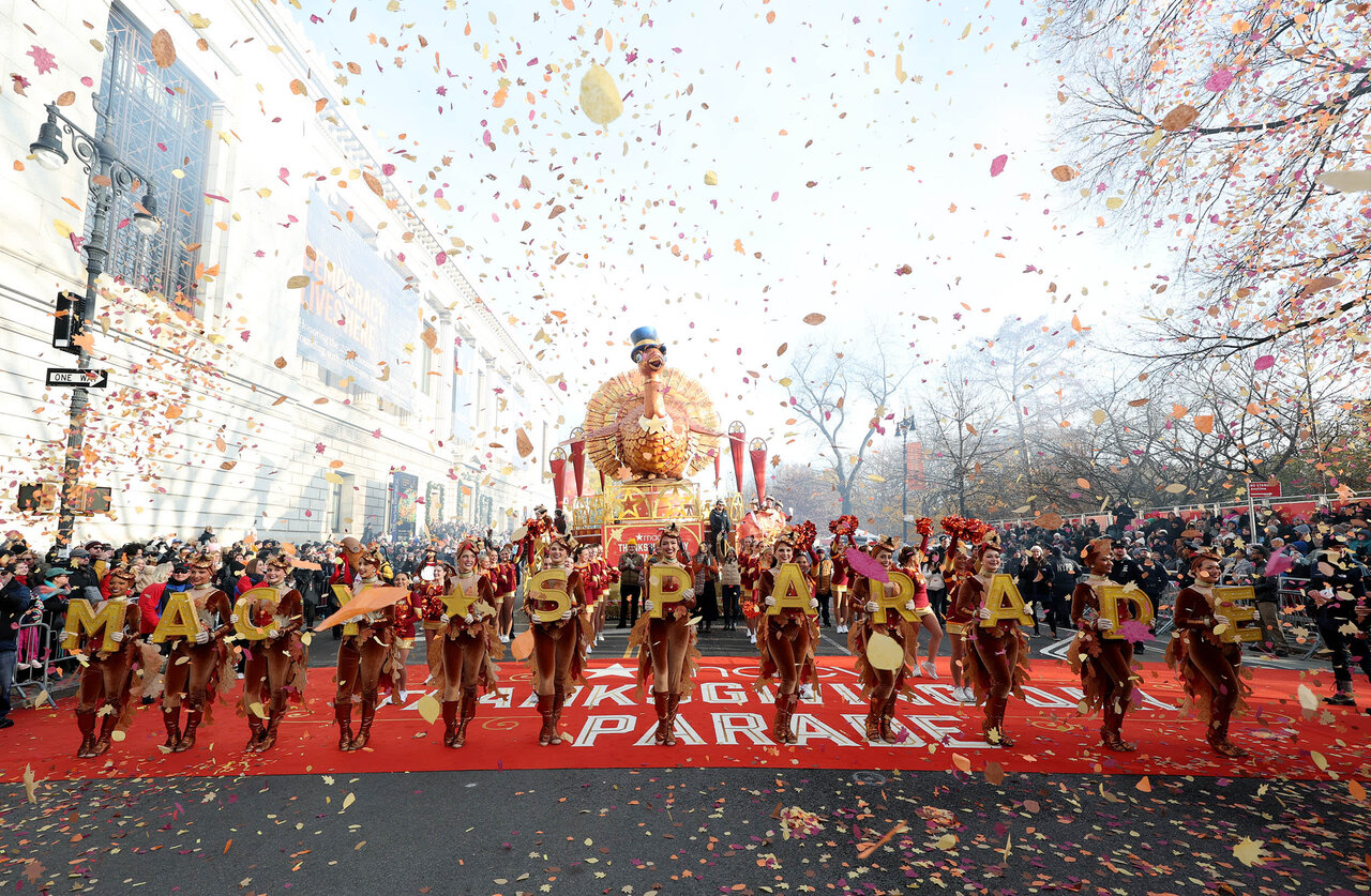 یک رکورد تاریخی در آمریکا شکسته شد. رژه روز شکرگزاری 34.3 میلیون بیننده را جذب کرد