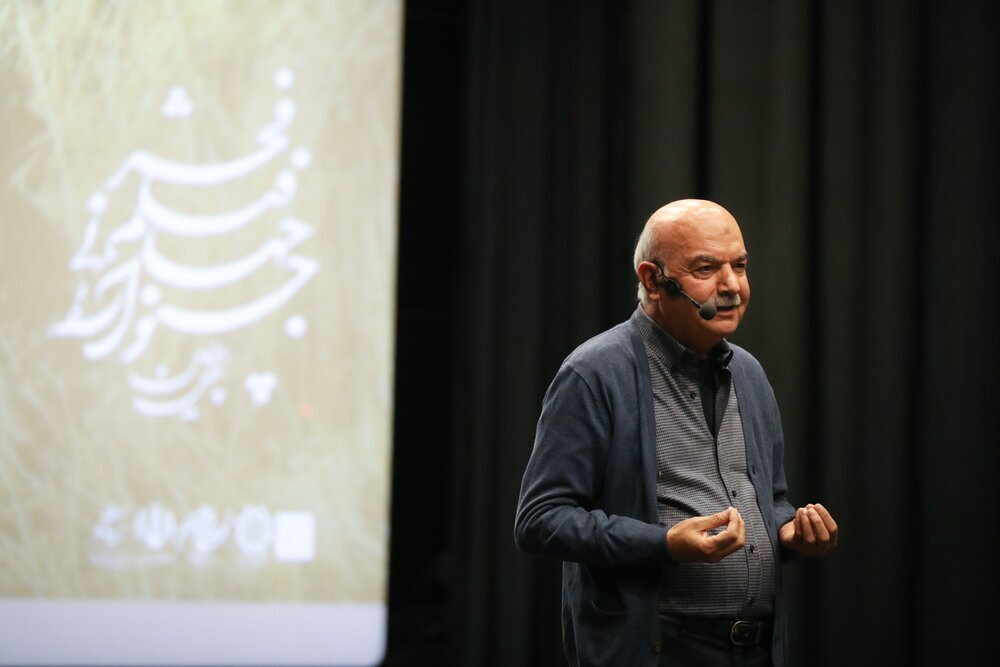 ایرج طهماسب راز شاهکارهای هنرمندان را فاش کرد! 1 ایرج طهماسب راز شاهکارهای هنرمندان را فاش کرد!