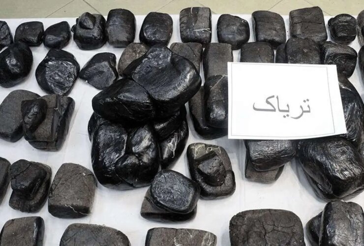 به مصرف کنندگان تریاک نیز یارانه های سنگینی تعلق می گیرد 26 به مصرف کنندگان تریاک نیز یارانه های سنگینی تعلق می گیرد