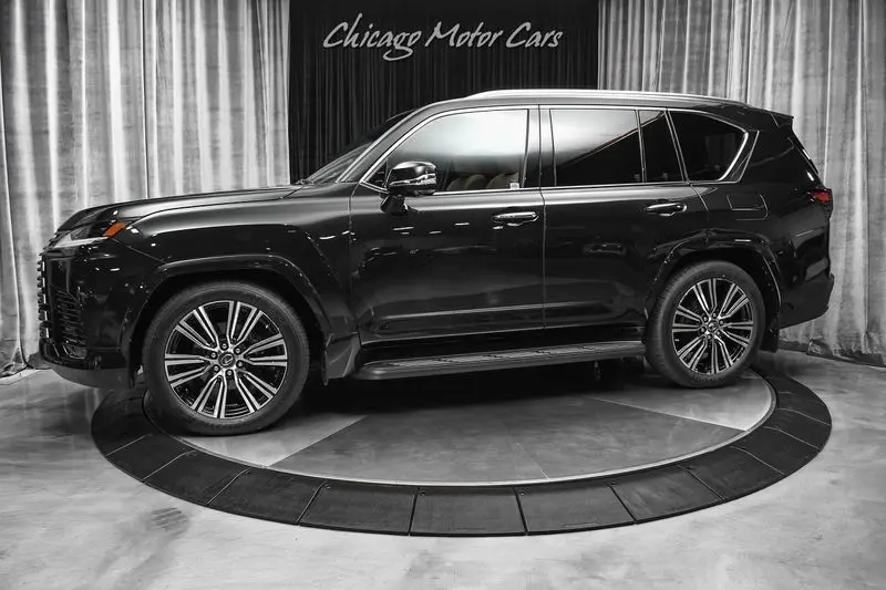 LexusLX600; خودروی 45 میلیاردی در ایران چه می کند؟ 4 لکسوس 3