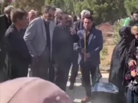 آهنگ دردناک علیرضا افتخاری در مراسم ختم مادرش را ببینید 9 آهنگ دردناک علیرضا افتخاری در مراسم ختم مادرش را ببینید