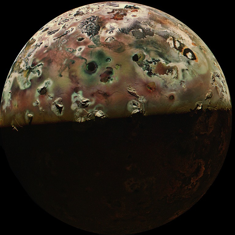 آیو، فعال ترین قمر منظومه شمسی/ اینجا دنیایی یخ زده و آرام نیست 4 2361235_538