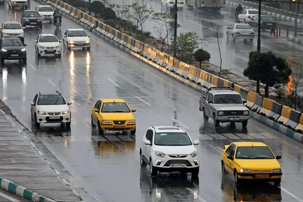 احتمال بارش متناوب باران در نواحی شمالی تهران