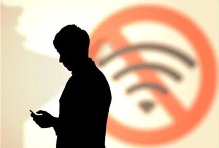 از روز اولی که به مجلس آمدیم سیم کارت بدون فیلتر به ما پیشنهاد شد. 20 از روز اولی که به مجلس آمدیم سیم کارت بدون فیلتر به ما پیشنهاد شد.