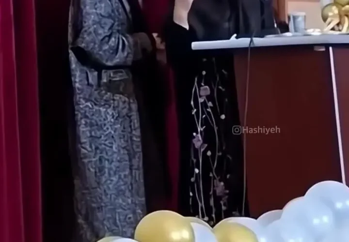 اشک شوق در جشن فارغ التحصیلی دکتری روانشناسی بهنوش طباطبایی