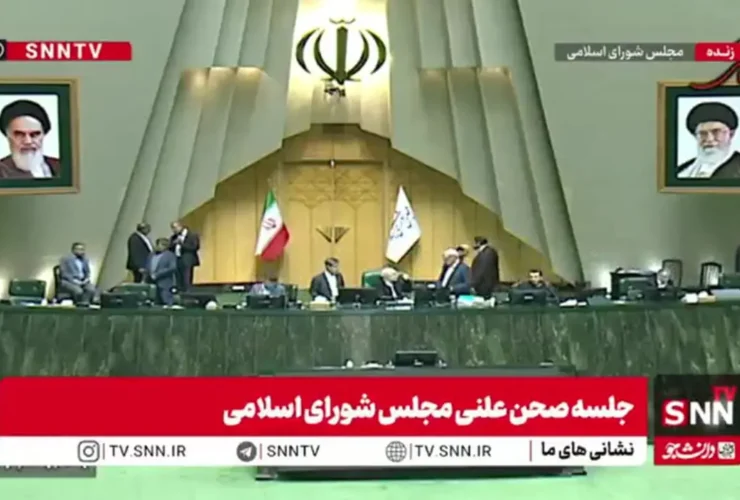 انتقاد تند نماینده بابلسر در قالب شعر از برجام در مجلس اشتباه بود/عمو سام را سر حرفش گذاشتند.