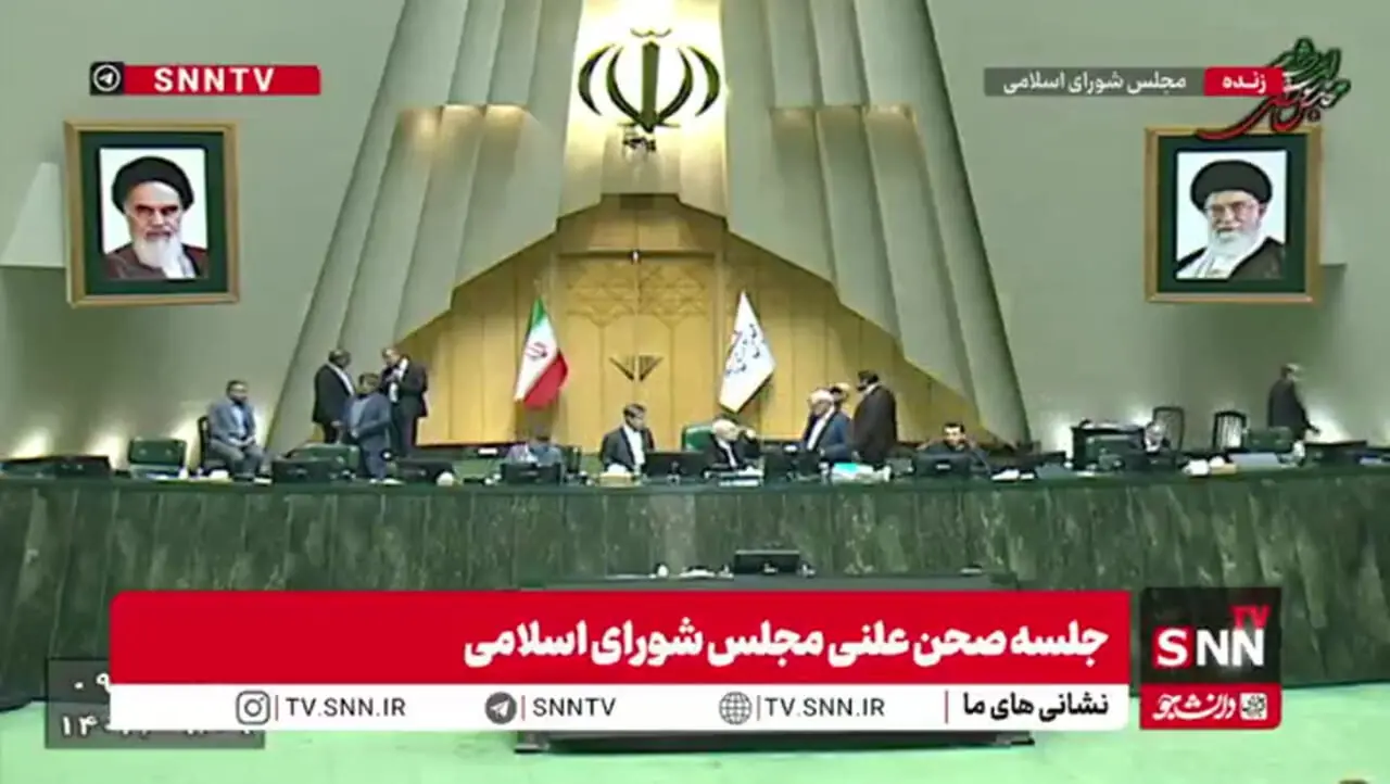 انتقاد تند نماینده بابلسر در قالب شعر از برجام در مجلس اشتباه بود/عمو سام را سر حرفش گذاشتند.