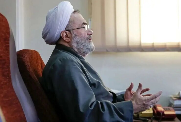 انتقاد مسیح مهاجری از طرح تشکیل اتاق فکر رئیسی/مردم از مقدس گرایی استقبال نمی کنند 28 انتقاد مسیح مهاجری از طرح تشکیل اتاق فکر رئیسی/مردم از مقدس گرایی استقبال نمی کنند