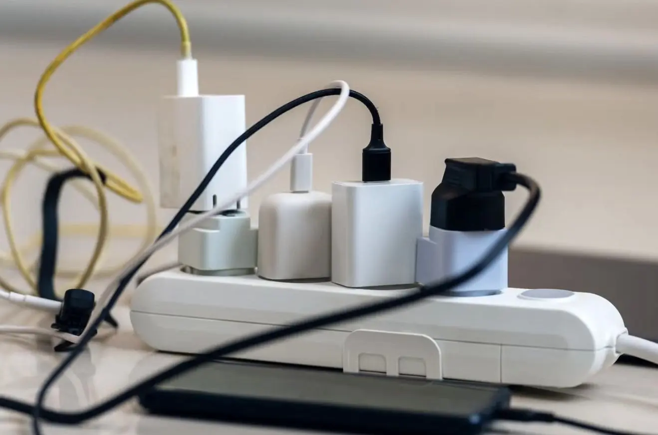 انرژی خون آشام ها: 5 دستگاهی که قبض برق شما را بسیار افزایش می دهند 1 انرژی خون آشام ها: 5 دستگاهی که قبض برق شما را بسیار افزایش می دهند