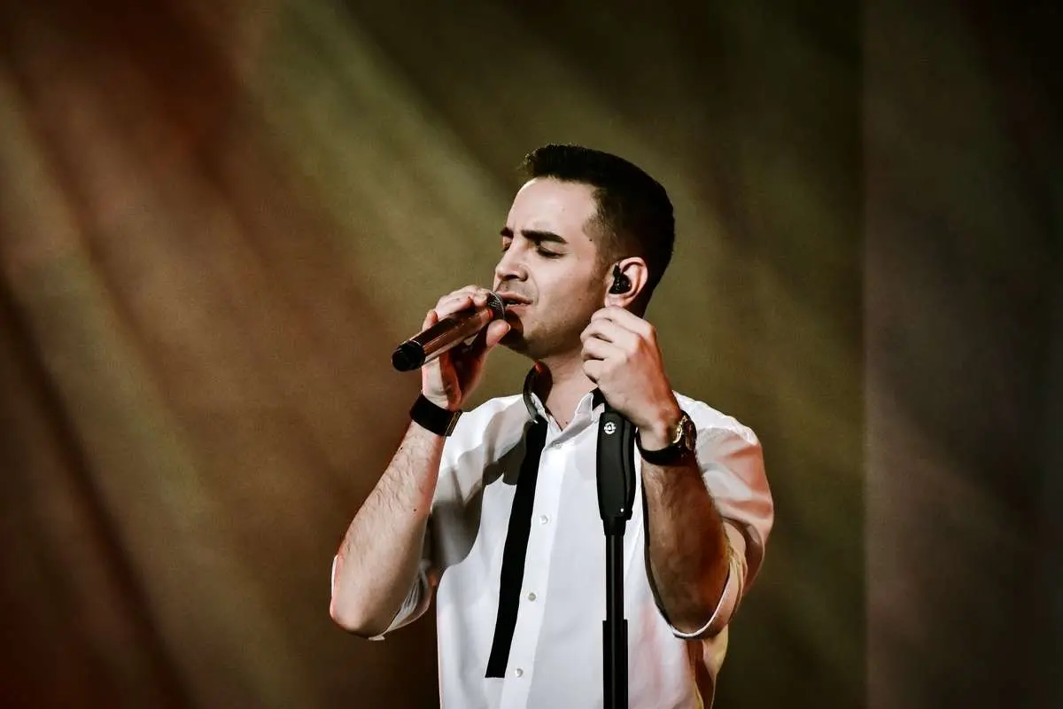 بازار سیاه بلیت کنسرت محسن یگانه/فروشندگان به جای طرفداران سود می برند!