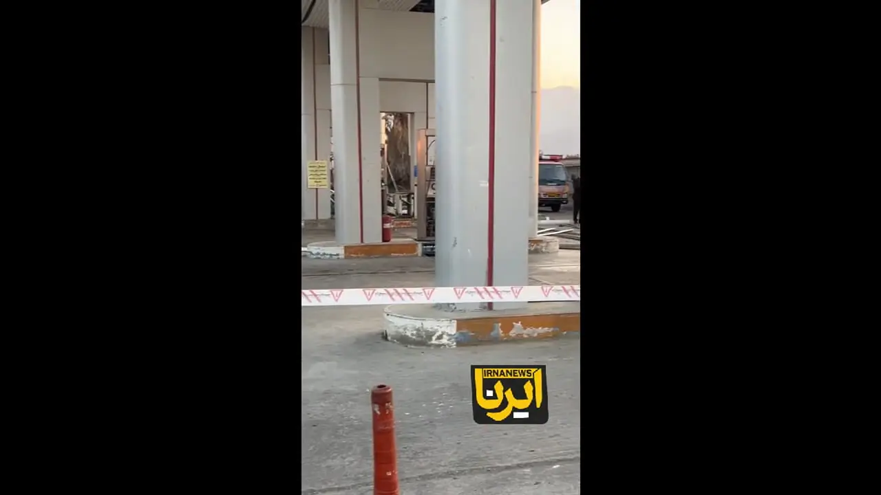 باک نیسان در پمپ بنزین منفجر شد
