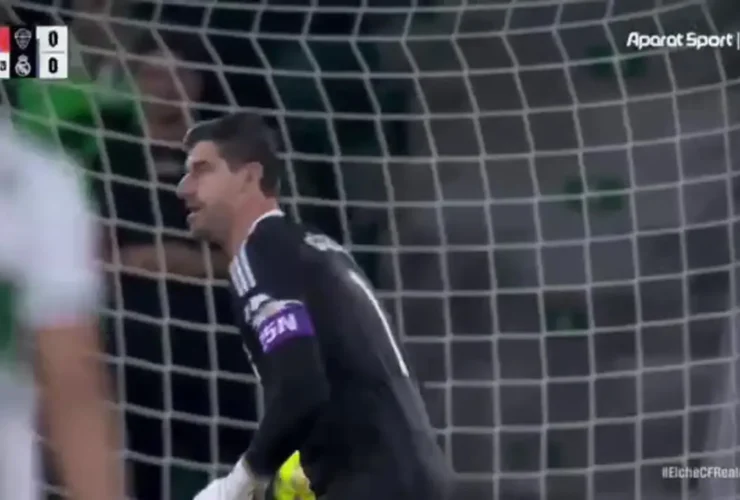 بخشی از اخبار بازی رئال با گزارش خبرنگار زن ایرانی