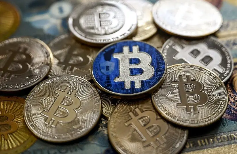 بیت کوین سد 90000 دلاری را از دست داد