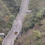 تخریب پله های آسمان تیان آنمن پس از تست ماشین چری