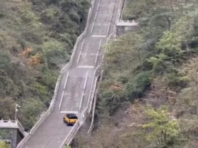 تخریب پله های آسمان تیان آنمن پس از تست ماشین چری