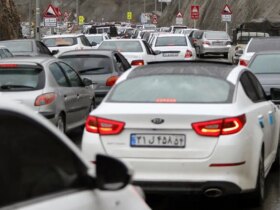 ترافیک در اتوبان کرج- قزوین/مسافران کلافه و اینترنت قطع است!