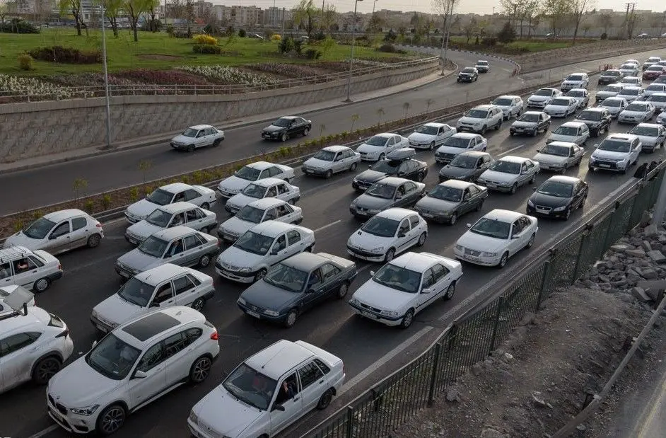 تردد از تهران و کرج به چالوس تا اطلاع ثانوی ممنوع است! 1 تردد از تهران و کرج به چالوس تا اطلاع ثانوی ممنوع است!