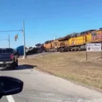 تصادف کامیون و قطار باری در تگزاس