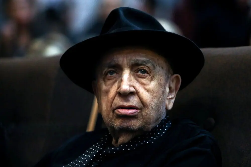 تصاویر; حاشیه و متن بزرگداشت همایون ارشادی 1 تصاویر; حاشیه و متن بزرگداشت همایون ارشادی