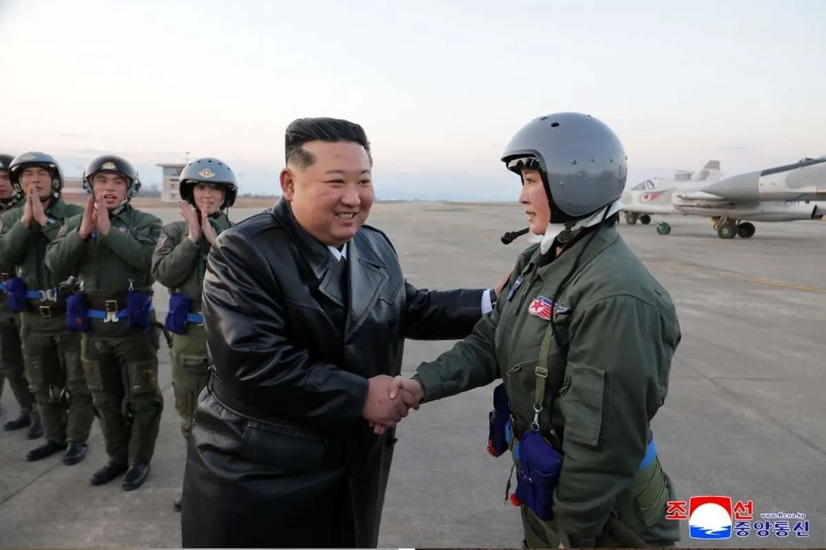 تصاویر; خلبانان زن در نیروی هوایی کره شمالی