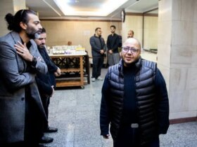 تصاویر; مراسم بزرگداشت هادی مرزبان با حضور هنرمندان 8 تصاویر; مراسم بزرگداشت هادی مرزبان با حضور هنرمندان