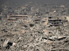 تصاویر; ویرانه های غزه؛ استخوان های شکسته شهری زنده که دیگر وجود ندارد 8 تصاویر; ویرانه های غزه؛ استخوان های شکسته شهری زنده که دیگر وجود ندارد