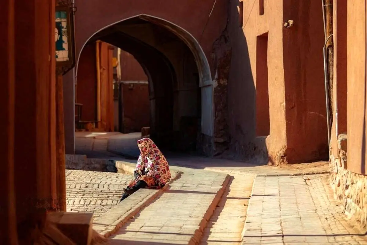 تصاویر; پاییز ابیانه; بیان رنگ ها در روستای سرخ